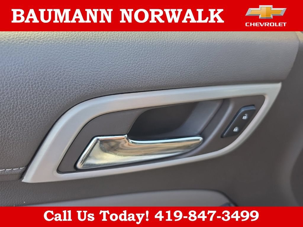 Used 2017 GMC Yukon XL Denali w/ Open Road Package AWD/4WD image 29