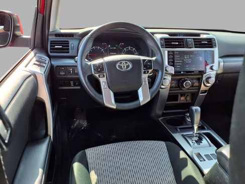 Used 2024 Toyota 4Runner SR5 AWD/4WD image 4