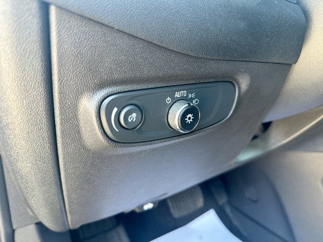 Used 2024 Chevrolet Equinox LT w/ LPO, Floor Liner Package FWD image 57
