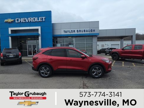 Used 2025 Ford Escape ST-Line Select AWD/4WD image 1
