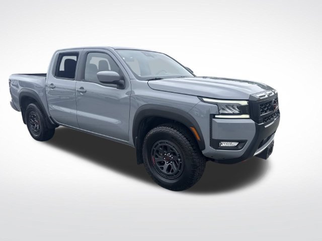 Used 2026 Nissan Frontier PRO-4X AWD/4WD image 8