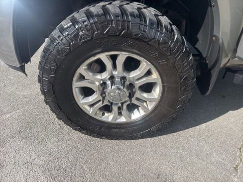 Used 2014 RAM 2500 Laramie w/ Convenience Group AWD/4WD image 17