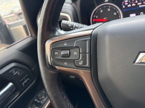 Used 2022 Chevrolet Silverado 3500 High Country image 36