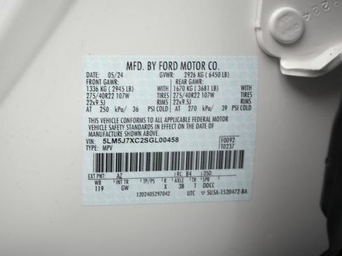 Used 2025 Lincoln Aviator Reserve w/ Luxury Package image 27