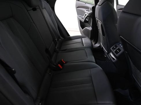 Used 2025 Audi Q5 Premium Plus w/ Premium Plus AWD/4WD image 27