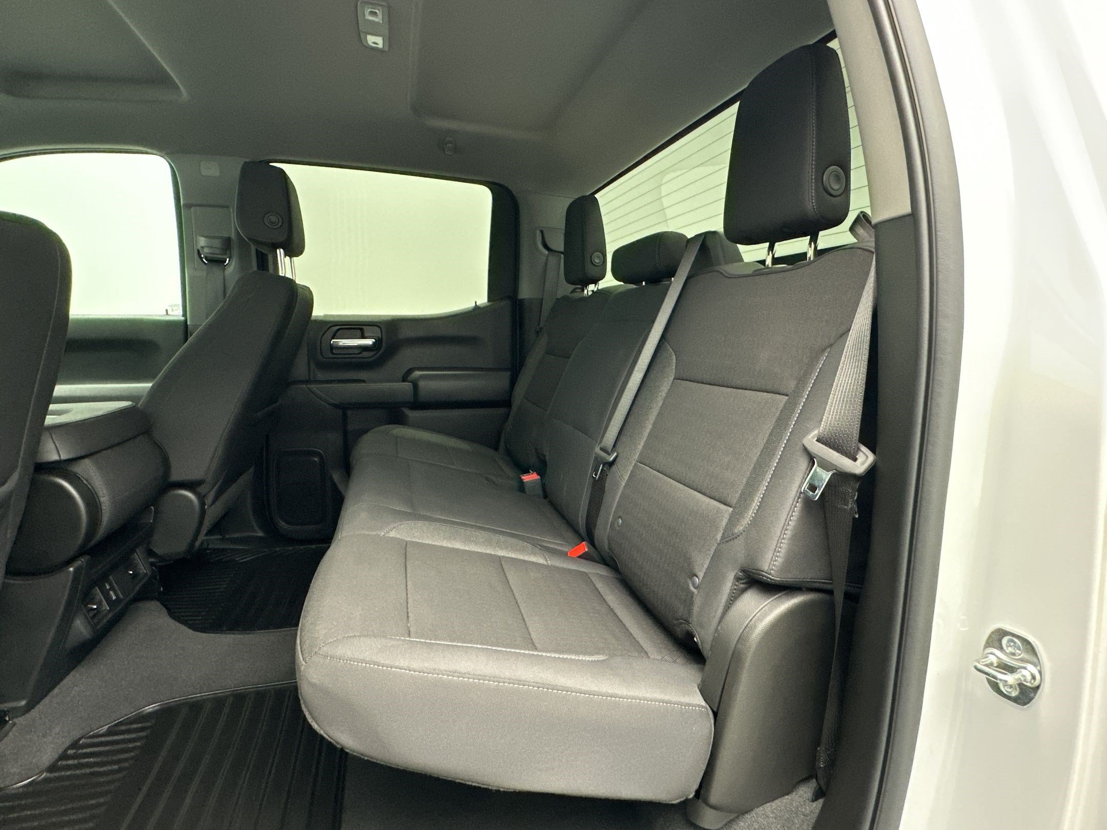 Certified 2026 Chevrolet Silverado 1500 Custom Trail Boss w/ LPO, Dark Essentials Package AWD/4WD image 21