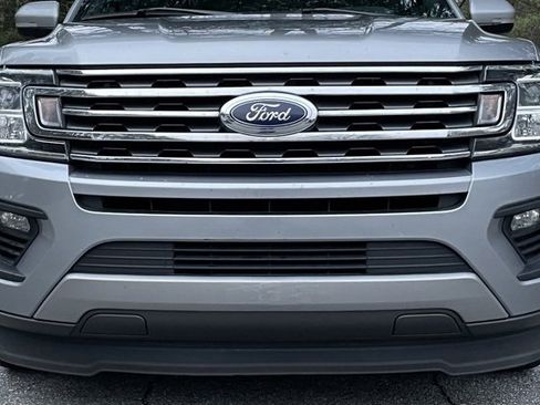 Used 2020 Ford Expedition XLT w/ Equipment Group 202A image 11