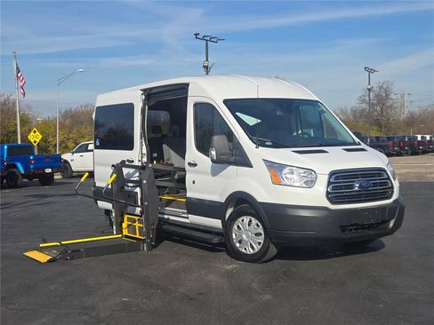 Used 2018 Ford Transit 350 XLT image 7