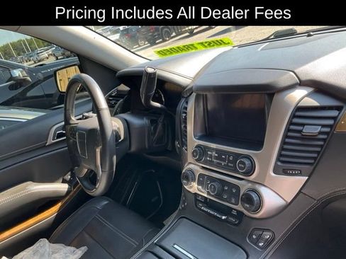 Used 2017 GMC Yukon Denali w/ Open Road Package AWD/4WD image 10