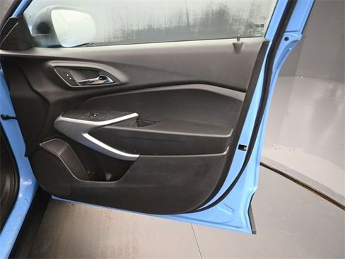 Certified 2024 Chevrolet Trax RS w/ Driver Confidence Package image 20