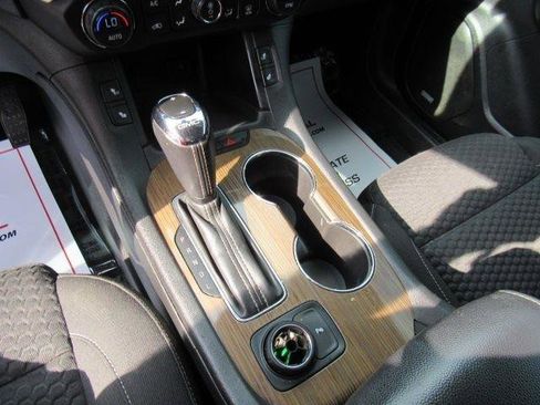 Used 2019 GMC Acadia SLE w/ Driver Alert Package I image 29