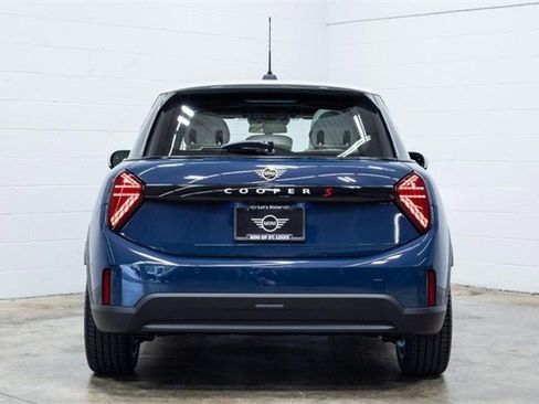 New 2026 MINI Cooper S image 8