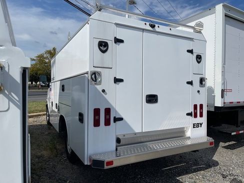 New 2025 Chevrolet Express 3500 w/ Power Convenience Package image 4