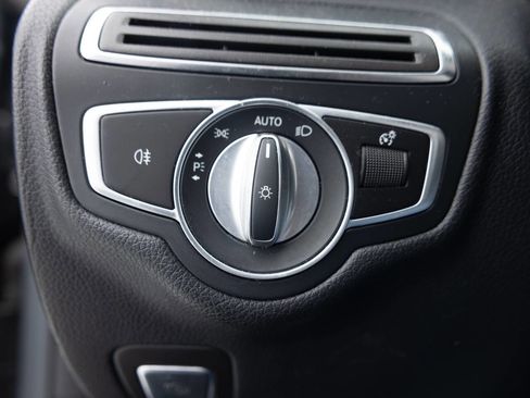 Used 2019 Mercedes-Benz C 300 Sedan image 37