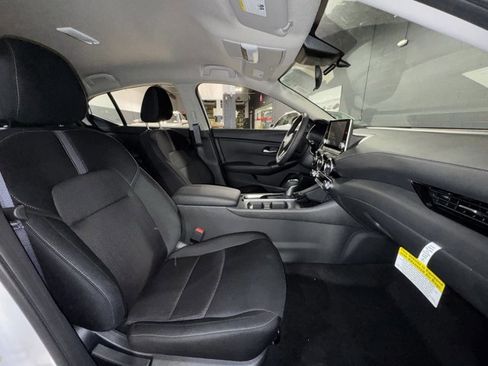 New 2025 Nissan Sentra SV image 5