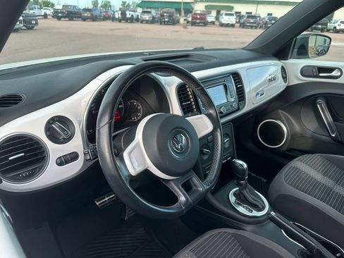 Used 2012 Volkswagen Beetle Launch Edition FWD image 2