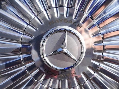 Used 2023 Mercedes-Benz Maybach GLS 600 Maybach GLS 600 image 10