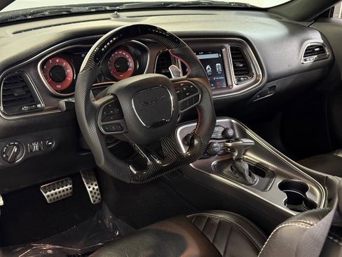 Used 2019 Dodge Challenger SRT Hellcat Redeye image 23