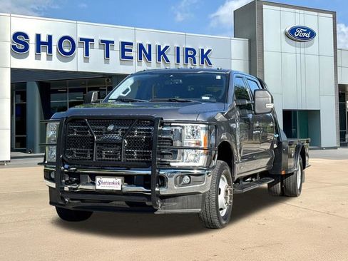 Used 2023 Ford F350 XLT w/ XLT Value Package AWD/4WD image 3