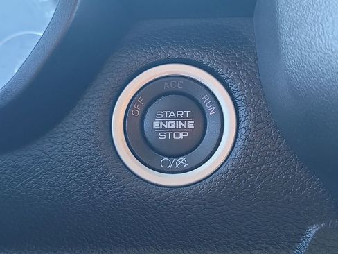 Used 2024 RAM 2500 Big Horn image 25