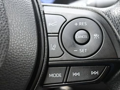 Used 2022 Toyota Corolla LE FWD image 18