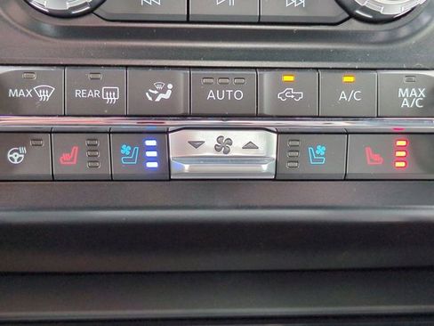 New 2026 Ford F350 Platinum w/ FX4 Off-Road Package image 24