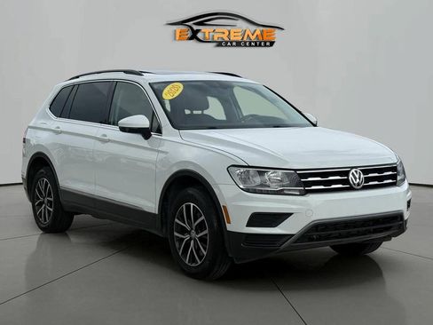 Used 2020 Volkswagen Tiguan SE w/ Panoramic Sunroof Package AWD/4WD image 8