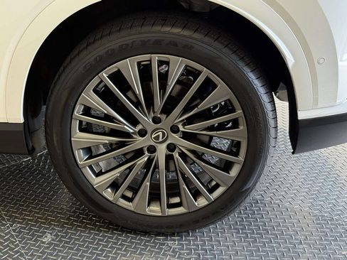 Certified 2024 Lexus RX 450h AWD w/ Convenience Package image 13