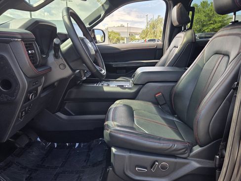 Used 2022 Ford Expedition Limited RWD image 10