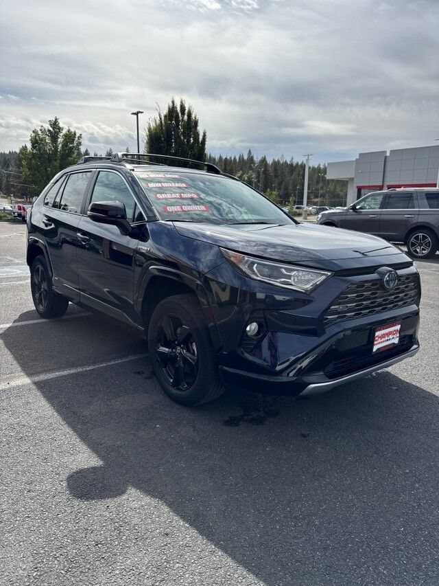 Used 2020 Toyota RAV4 XSE AWD/4WD image 3