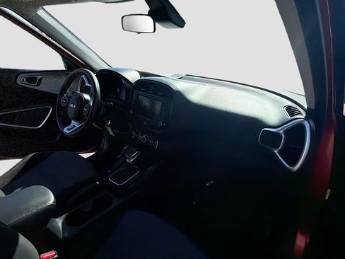Used 2024 Kia Soul LX w/ Option Group 015 FWD image 26