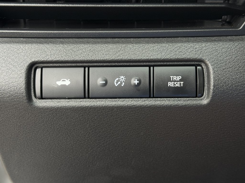 Used 2024 Nissan Altima 2.5 SR AWD/4WD image 20