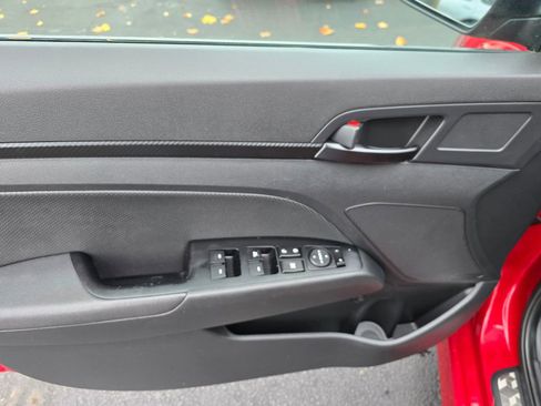Used 2019 Hyundai Elantra Sport w/ Cargo Package image 21
