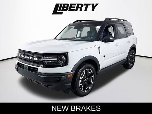 Certified 2023 Ford Bronco Sport Outer Banks w/ Tech Package image 3