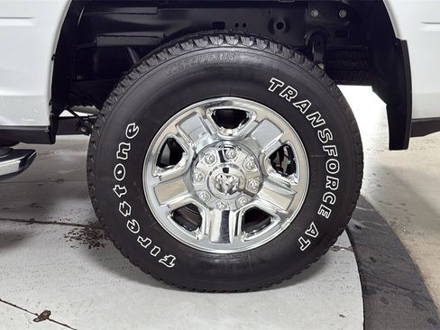 Used 2022 RAM 2500 Tradesman w/ Chrome Appearance Group image 23