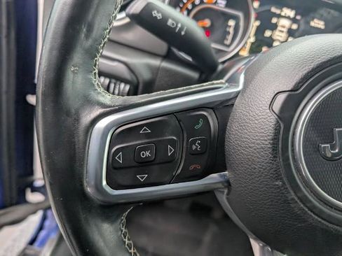 Used 2020 Jeep Wrangler Unlimited Sahara image 18