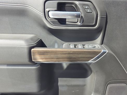 Used 2019 Chevrolet Silverado 1500 LT image 23