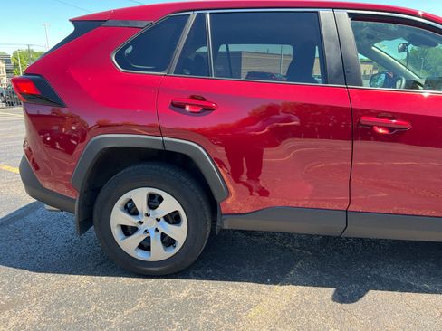 Used 2023 Toyota RAV4 LE AWD/4WD image 8