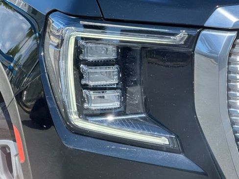 Used 2022 GMC Yukon XL Denali AWD/4WD image 43