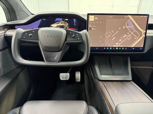 Used 2023 Tesla Model X image 20