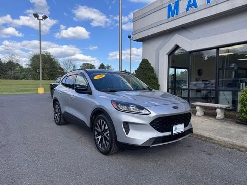 Used 2020 Ford Escape SE Sport AWD/4WD image 1