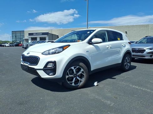 Certified 2022 Kia Sportage LX AWD/4WD image 3