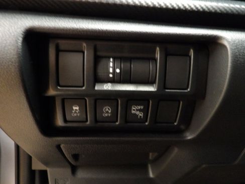 Used 2023 Subaru Crosstrek 2.0i Premium image 27