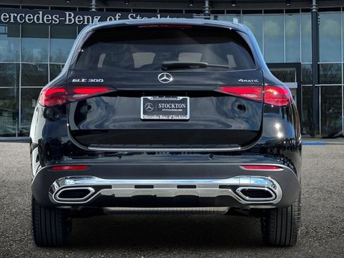 New 2026 Mercedes-Benz GLC 300 4MATIC image 5