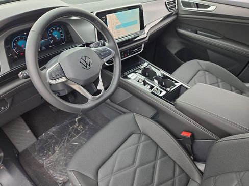 New 2026 Volkswagen Atlas Cross Sport SE AWD/4WD image 4