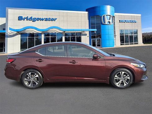 Used 2022 Nissan Sentra SV image 7