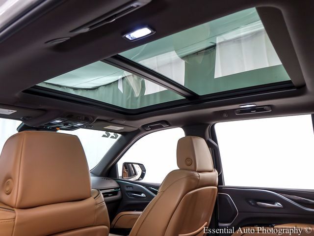 Certified 2022 Cadillac Escalade Premium Luxury w/ Performance Package AWD/4WD image 14