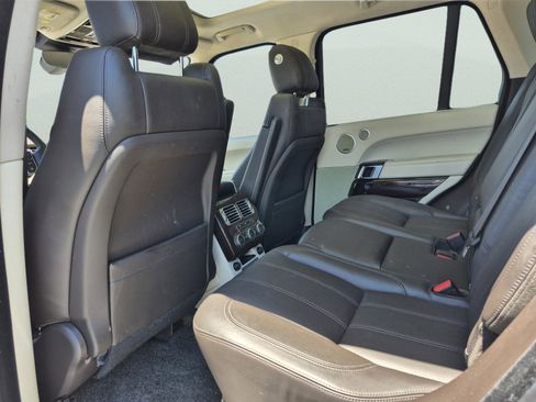 Used 2017 Land Rover Range Rover HSE AWD/4WD image 19