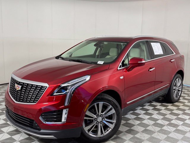 Used 2023 Cadillac XT5 Premium Luxury FWD image 2