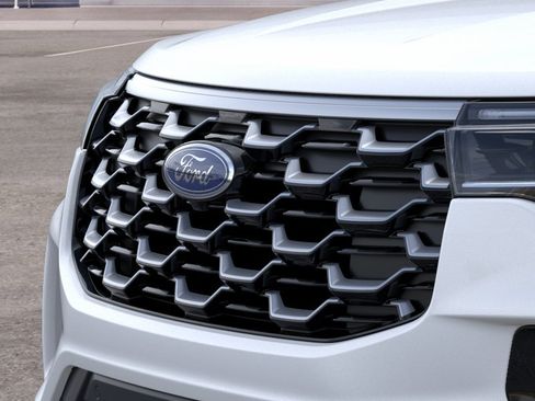 New 2026 Ford Explorer Platinum RWD image 17